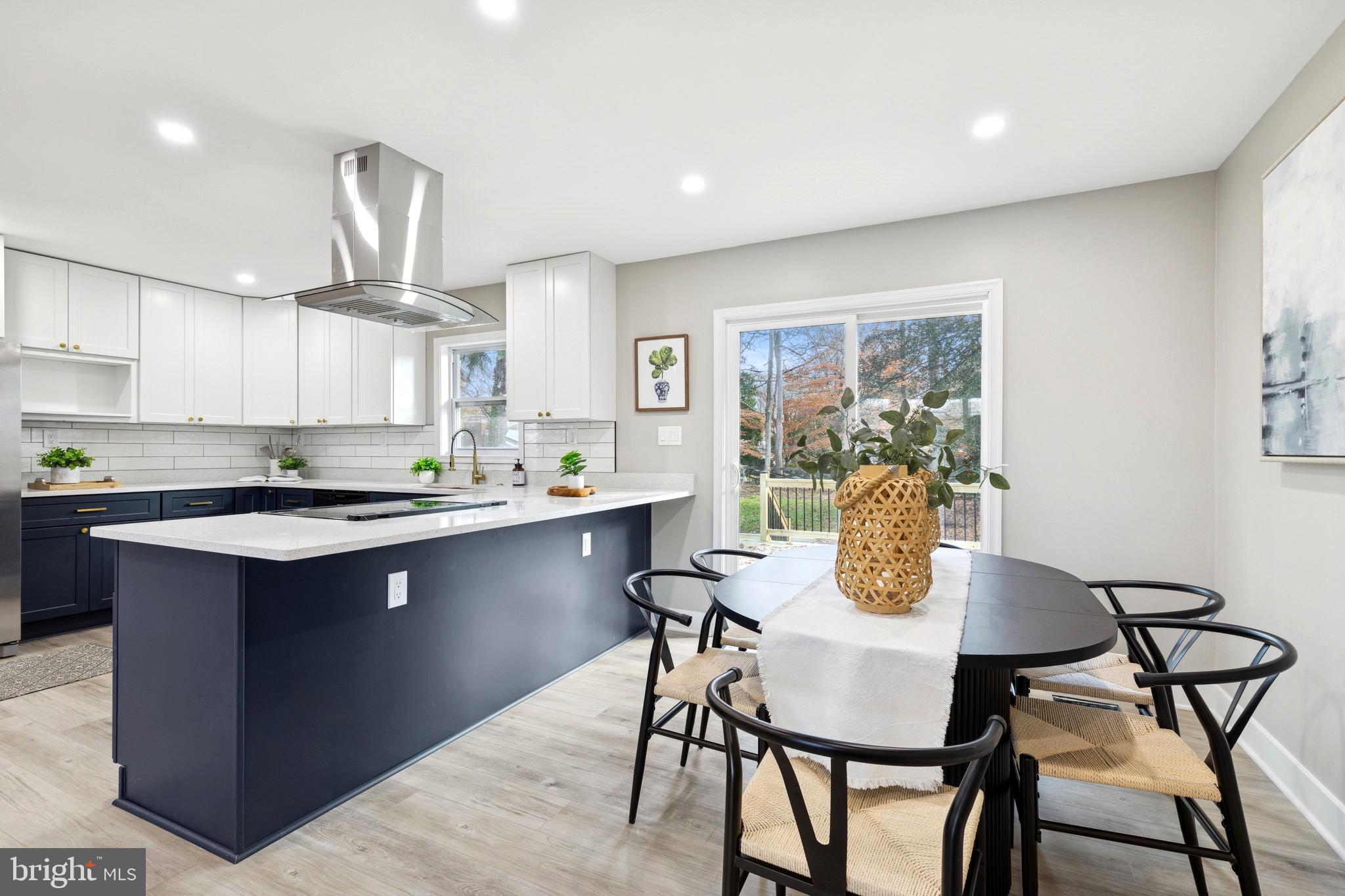 786 ROLLING VIEW DRIVE