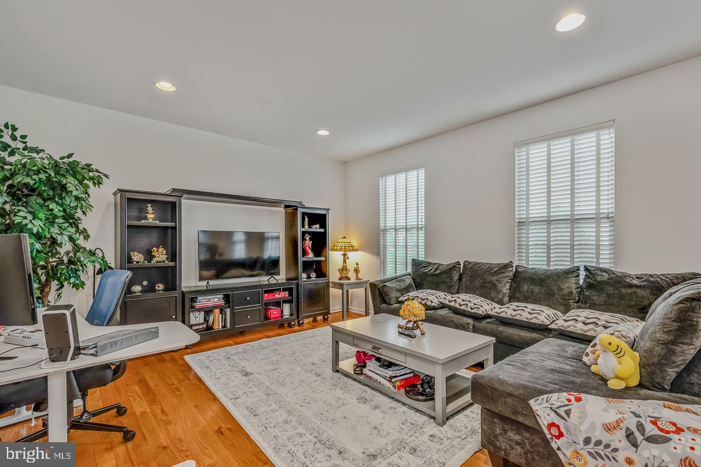 WALNUT GROVE - Residential