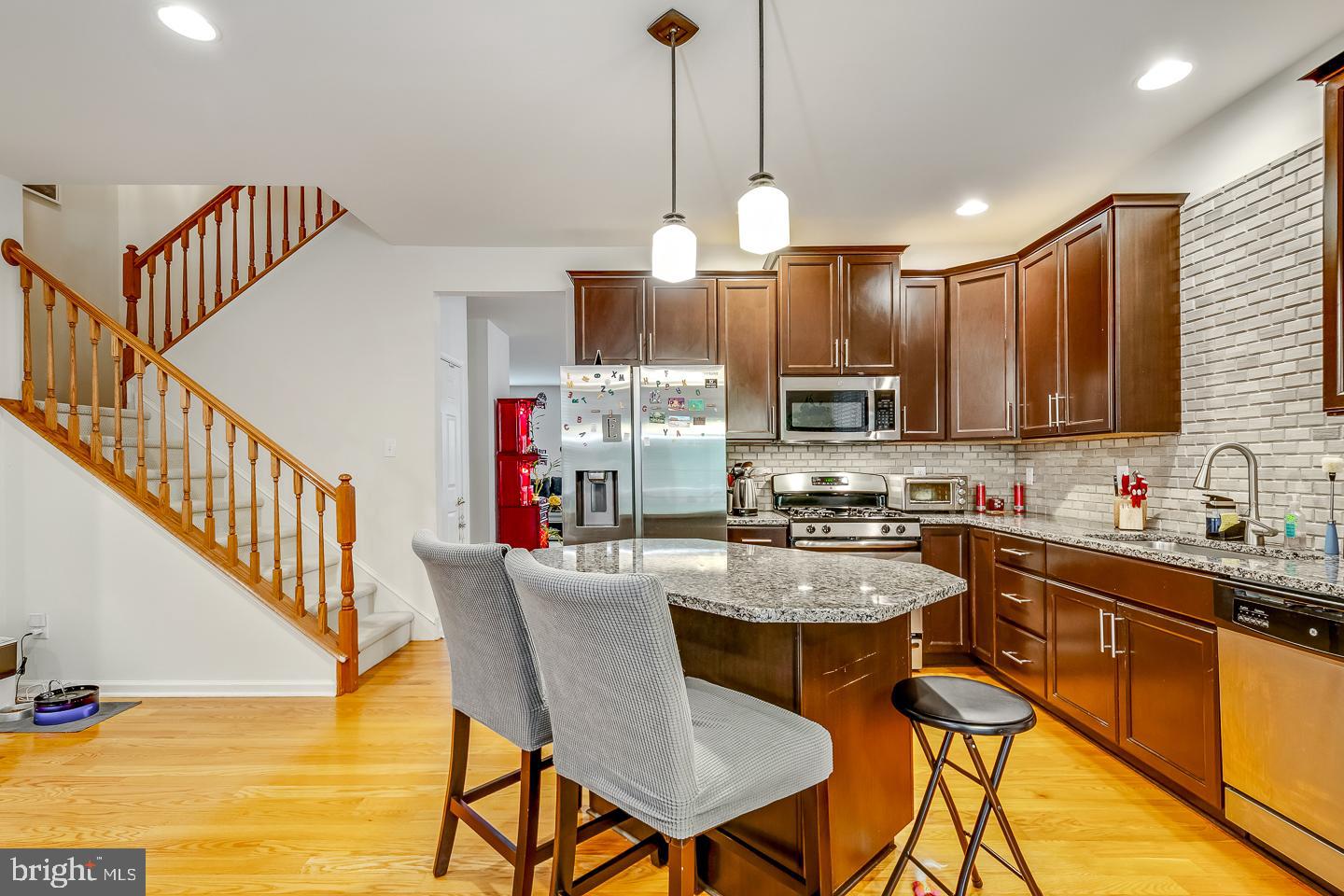 WALNUT GROVE - Residential