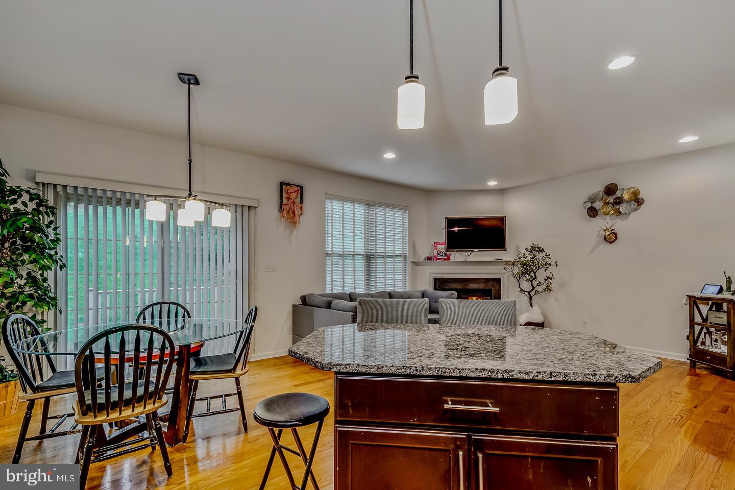 WALNUT GROVE - Residential