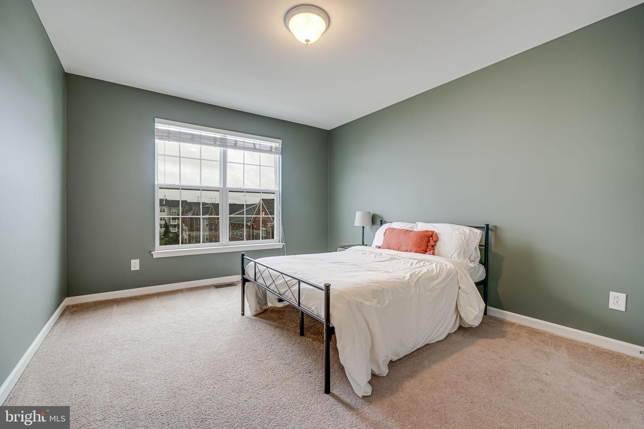 POTOMAC CLUB II - Residential