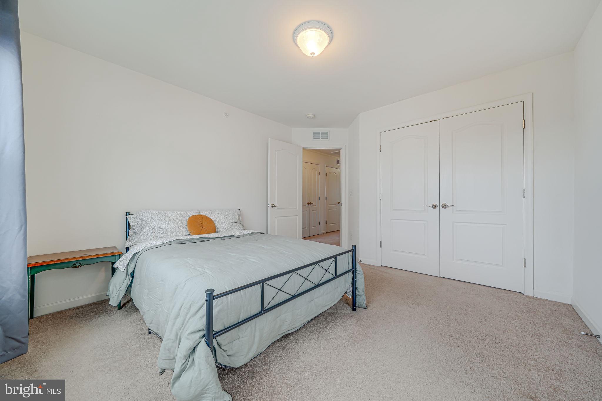 POTOMAC CLUB II - Residential