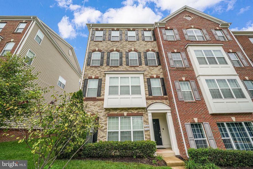 ** VA Assumable Mortgage** Welcome to this stunning 3 bedroom, 2.5 bath end-unit townhome style condo in the highly sought-after Potomac Club gated community. Offering two spacious levels of comfortable living, this home is flooded with natural light thanks to its abundance of windows. The main level features an open-concept layout, perfect for entertaining, with a generously sized living and dining area that flows into the well-appointed kitchen with additional living/dining space. The main level also features an office/play area/flex space and a powder room.

Upstairs, you’ll find three spacious bedrooms, including a luxurious primary suite with an en-suite bath, glass shower and ample closet space. The additional two bedrooms are perfect for family, guests, or a home office. A conveniently located laundry room and full bath complete the upper level.

This home also includes an attached garage, providing secure parking and extra storage. Potomac Club offers resort-style amenities such as a pool, fitness center, clubhouse, and playgrounds, all while being minutes from premier shopping, dining, and major commuter routes.

Don't miss out on this rare opportunity to live in a vibrant community with everything at your fingertips!