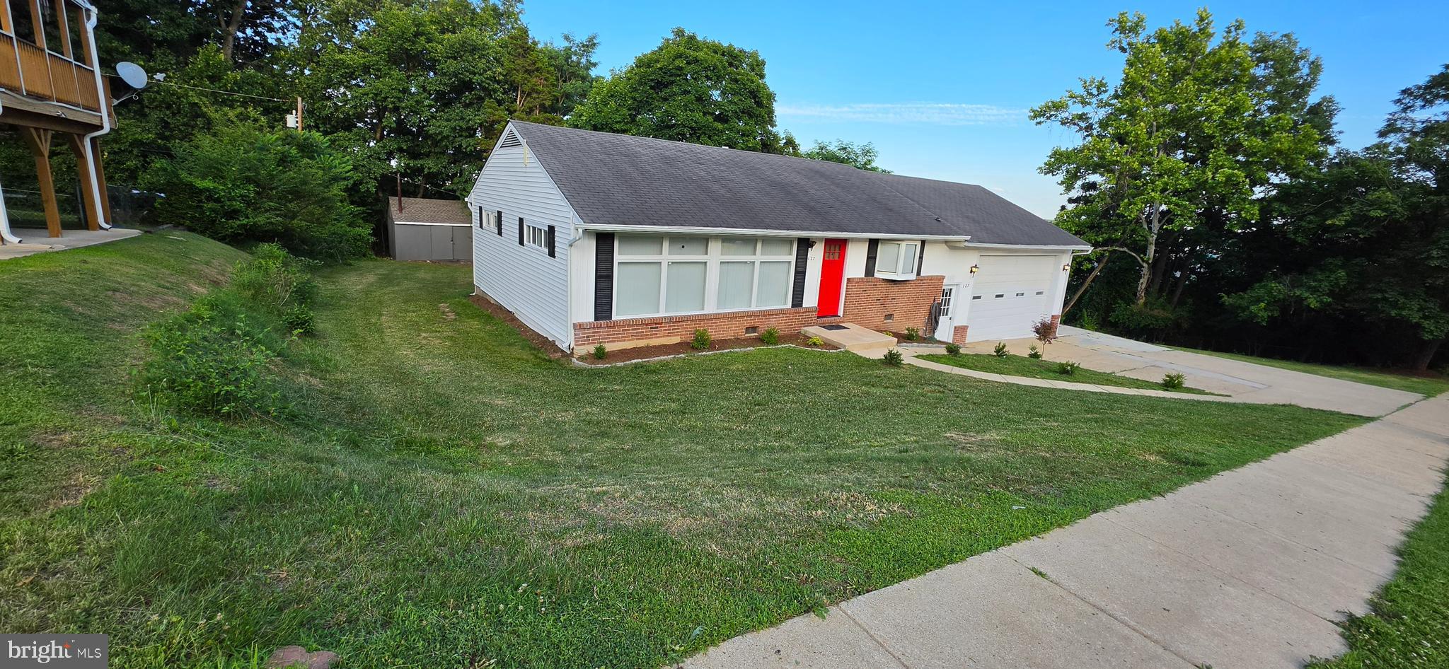 127 SHELLY ROAD