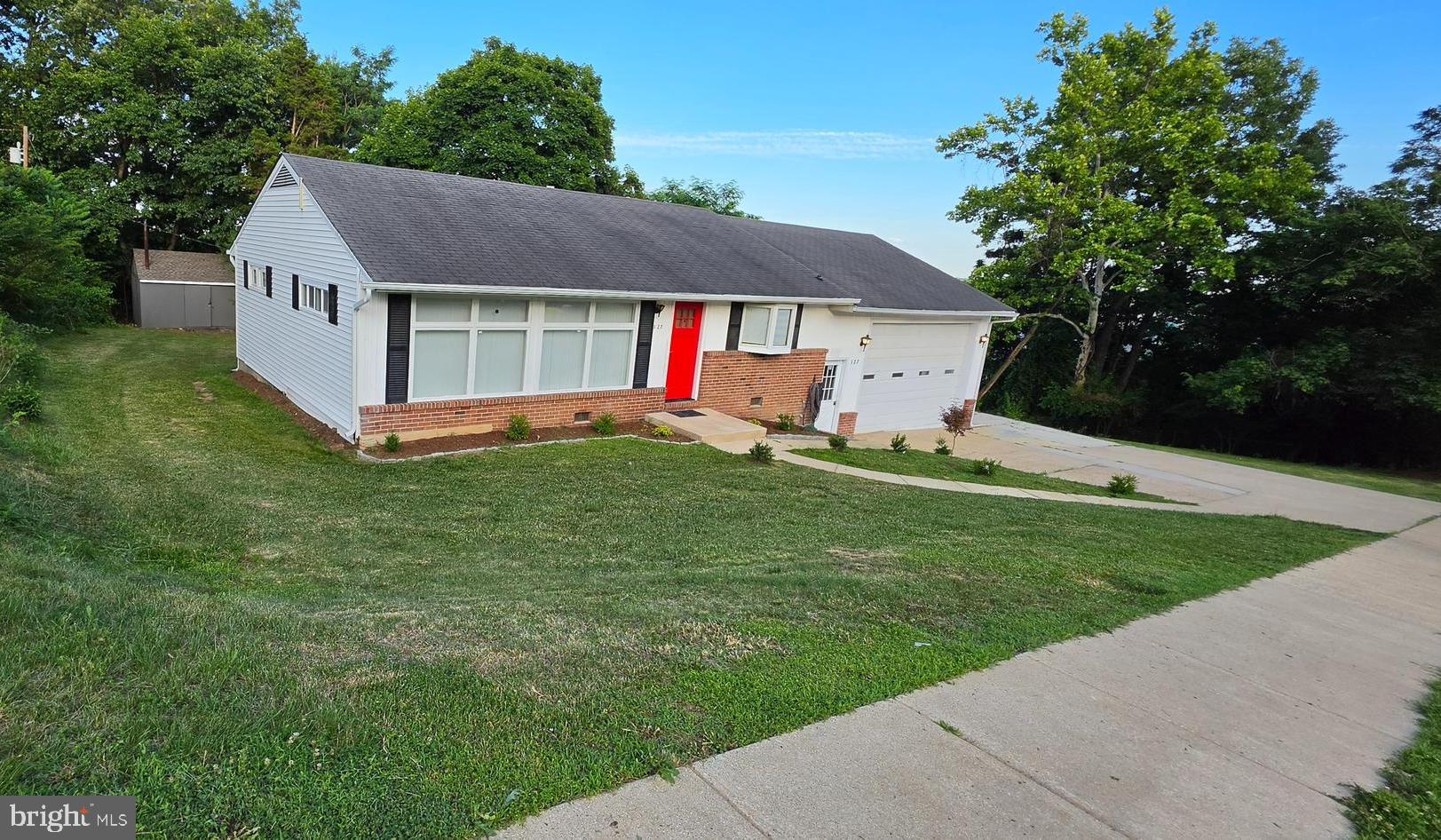 127 SHELLY ROAD