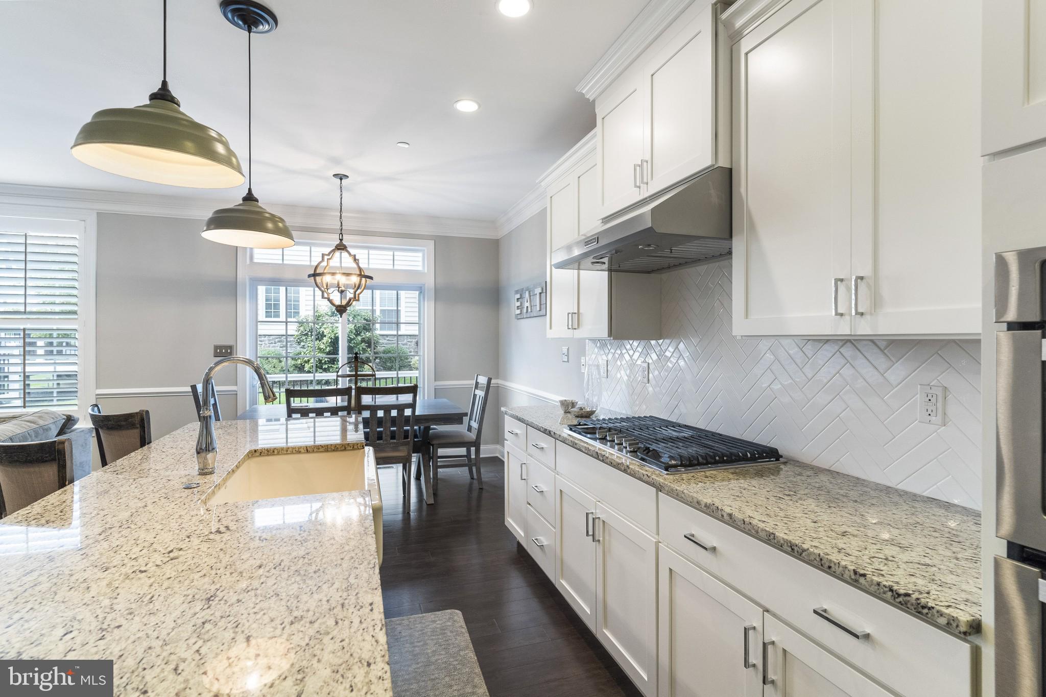 OAKS AT LAFAYETTE HILL - Residential