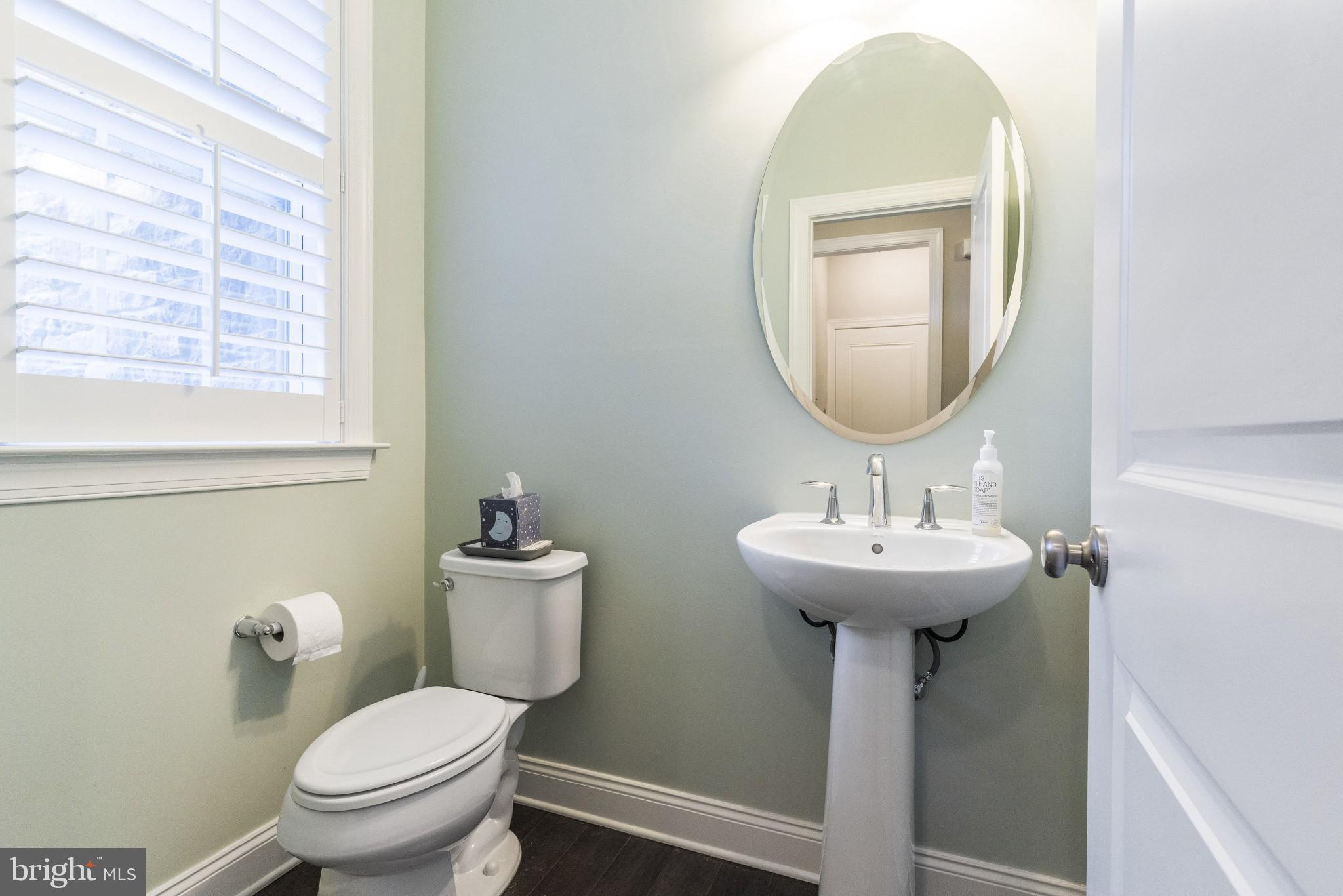 OAKS AT LAFAYETTE HILL - Residential