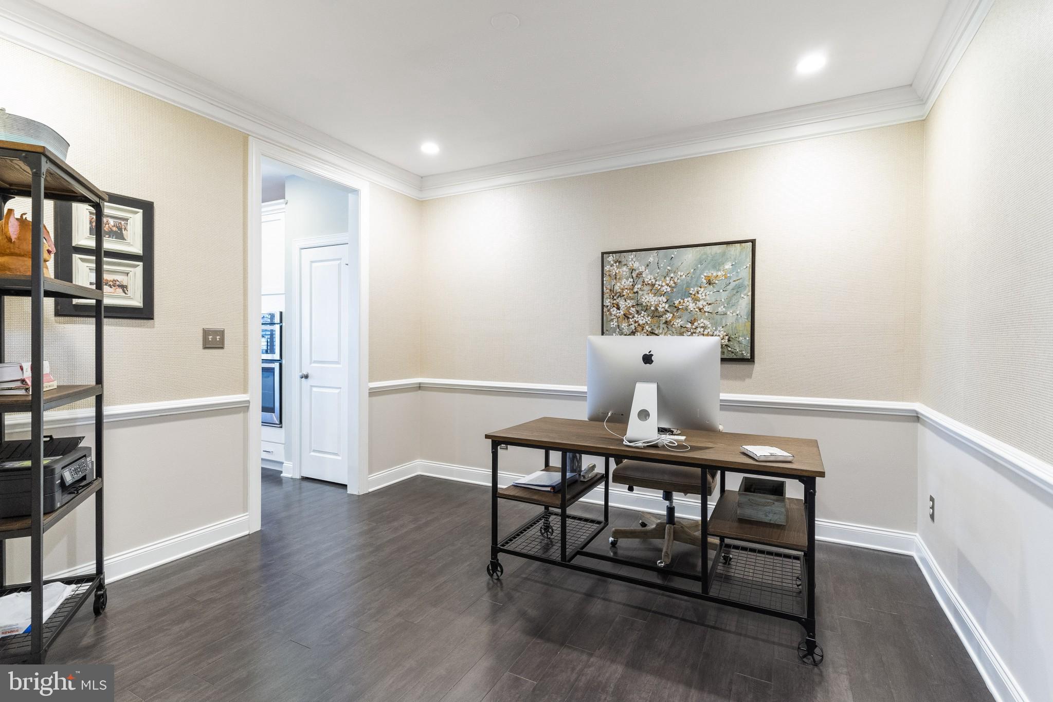 OAKS AT LAFAYETTE HILL - Residential