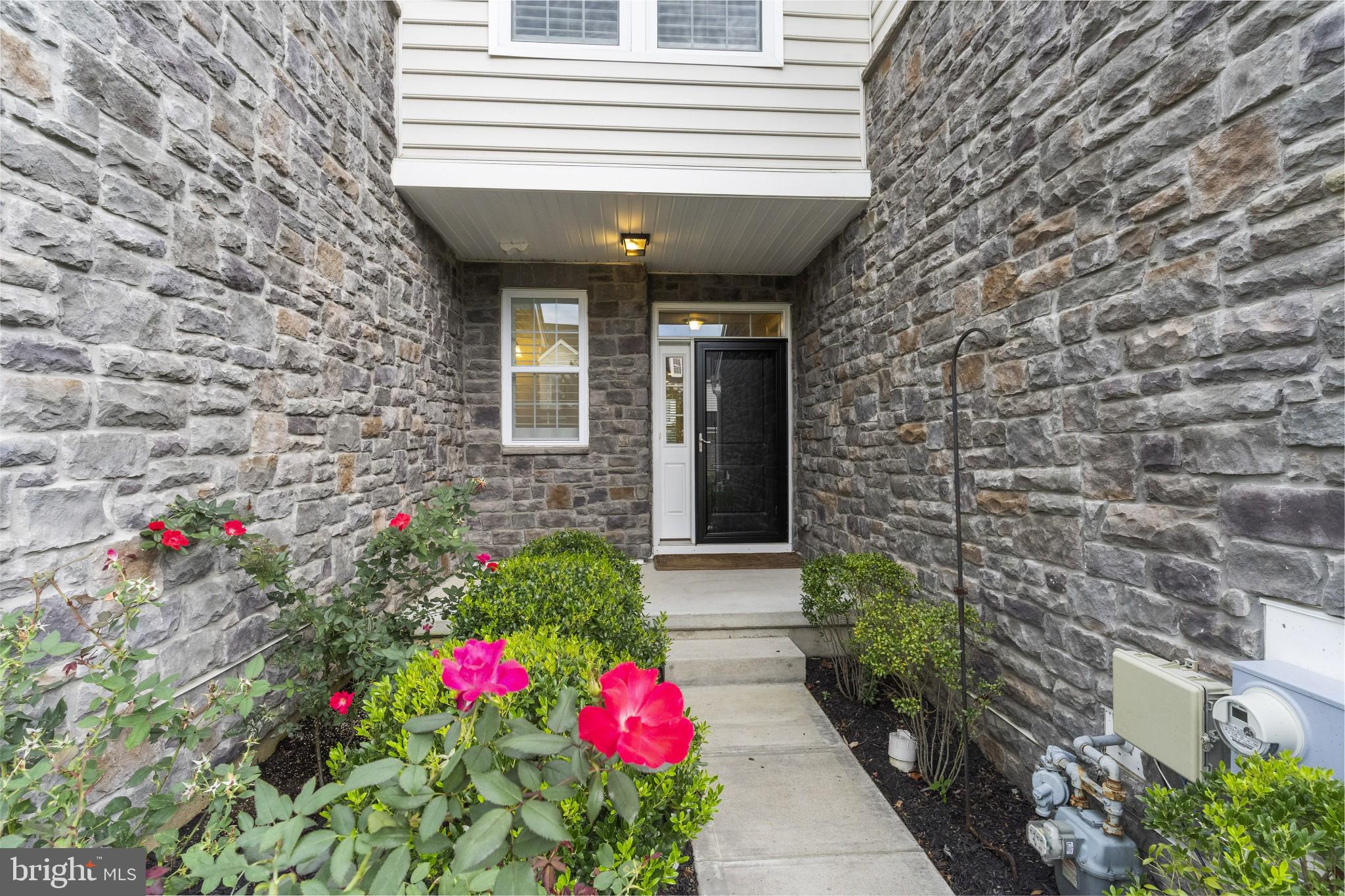 OAKS AT LAFAYETTE HILL - Residential