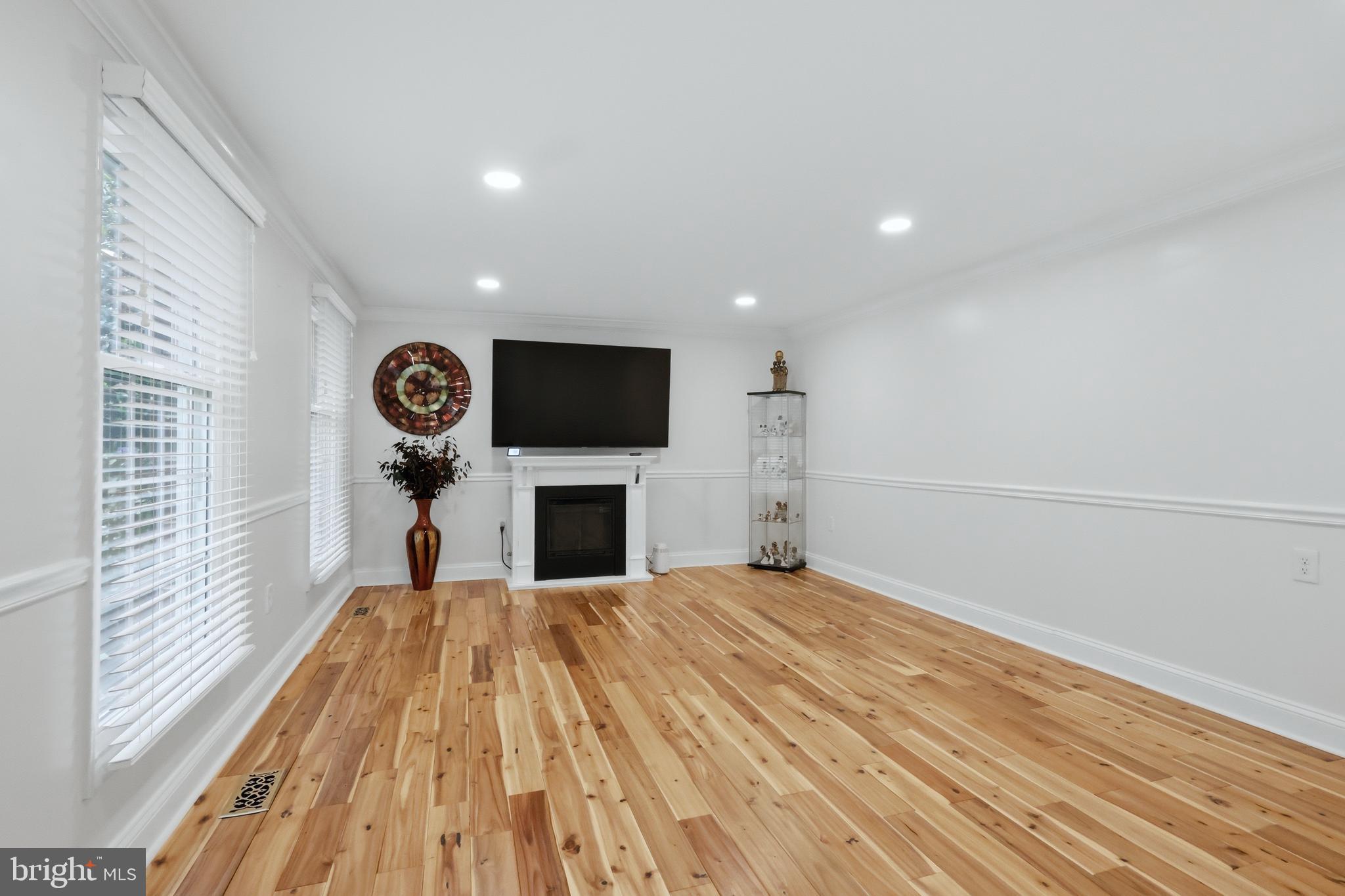TANTALLON HILLS - Residential
