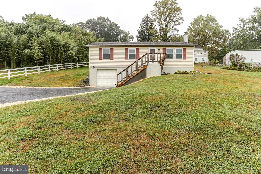 Photo of 209 E Mohler Church Road, EPHRATA, PA 17522 (MLS # PALA2057778)