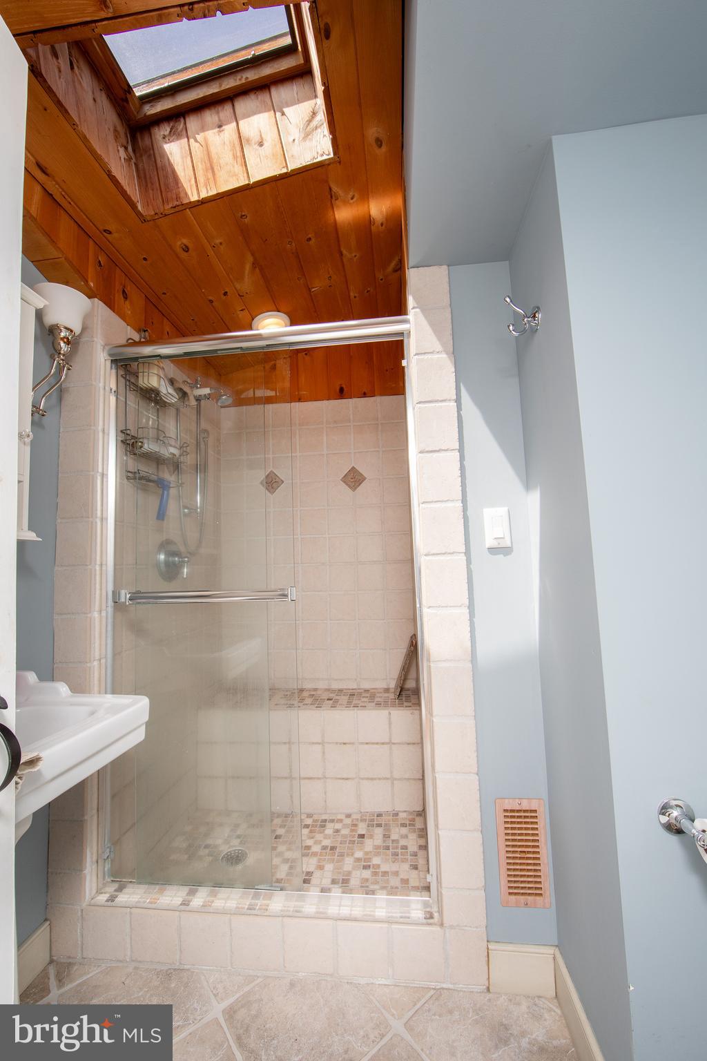 NEW HOPE - Residential