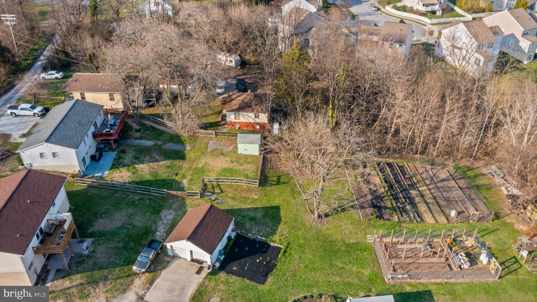 PARKVILLE/CARNEY - Residential