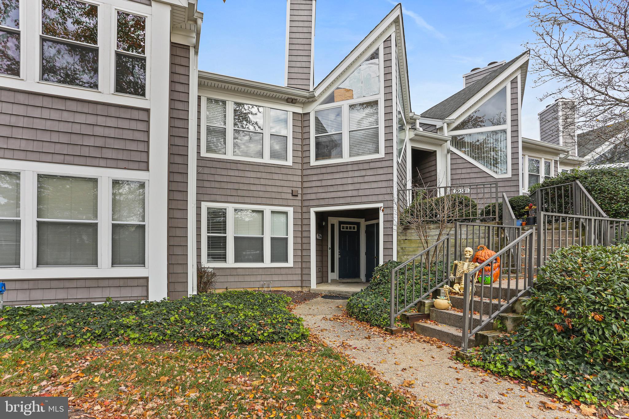 WOODLAND VILLAGE - Residential