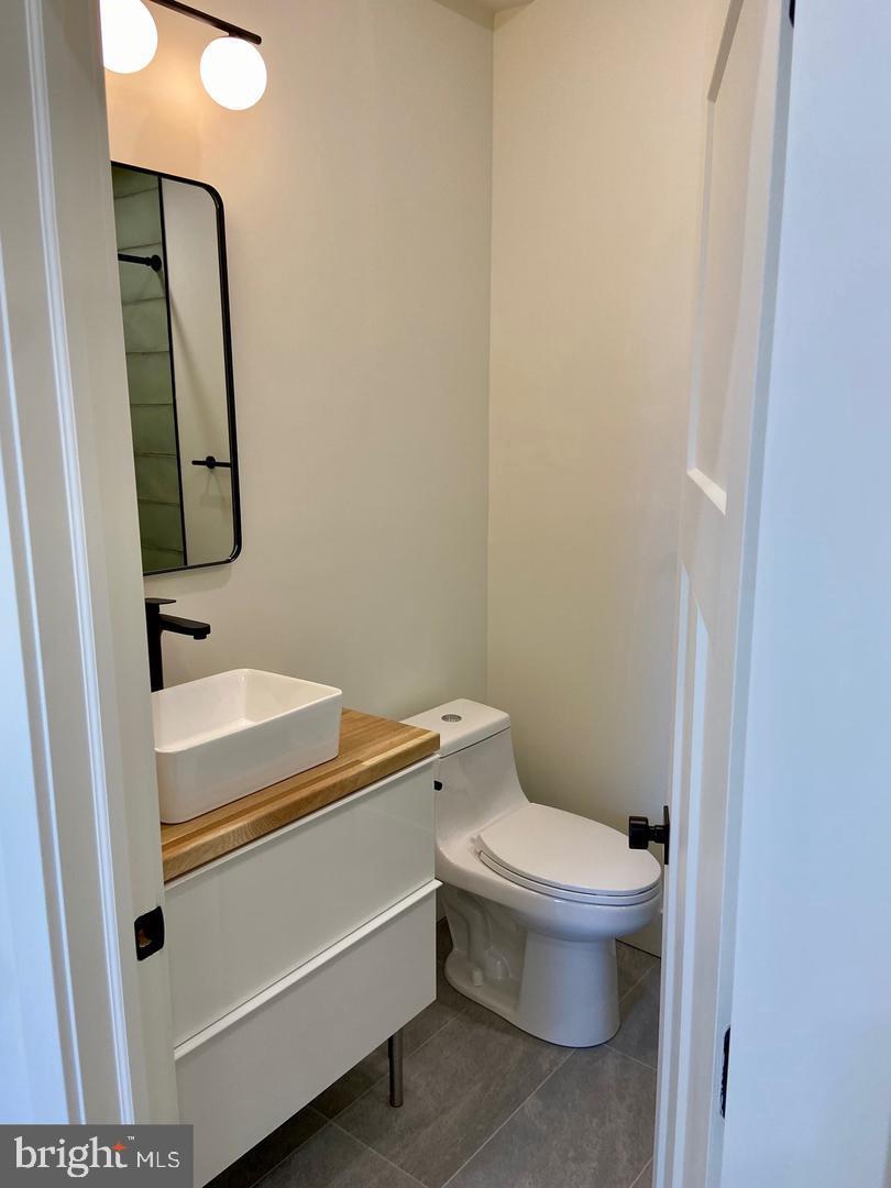 POWELTON VILLAGE - Residential Lease