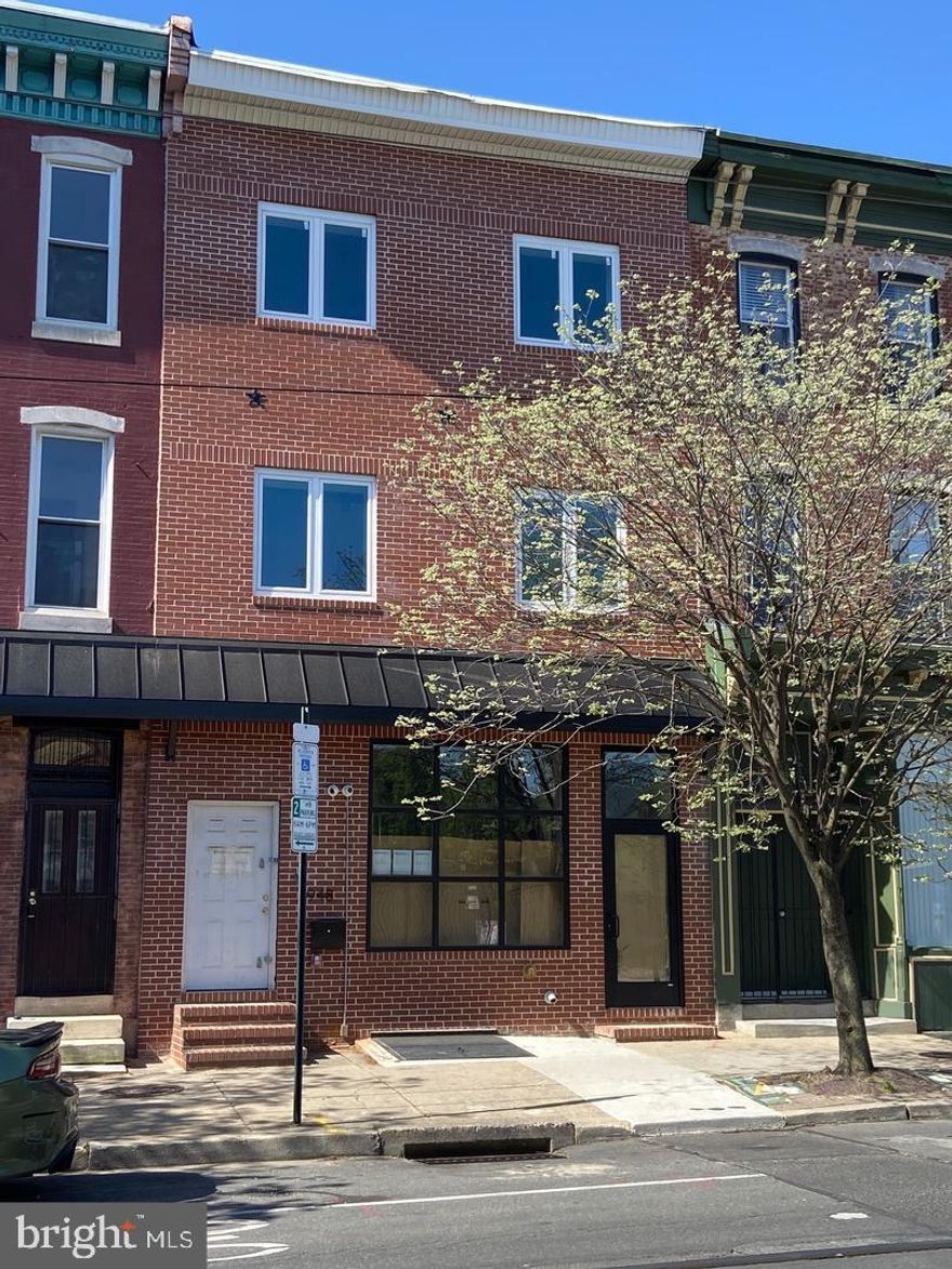 Two bedroom two bath apartment at 40th and Lancaster, 2nd floor unit. Baths are in each bedroom. This building has been recently renovated and is very good shape. Washer & dryer are in the unit. Close to University City, shopping and transportation. No rent increases with a 2 year lease.