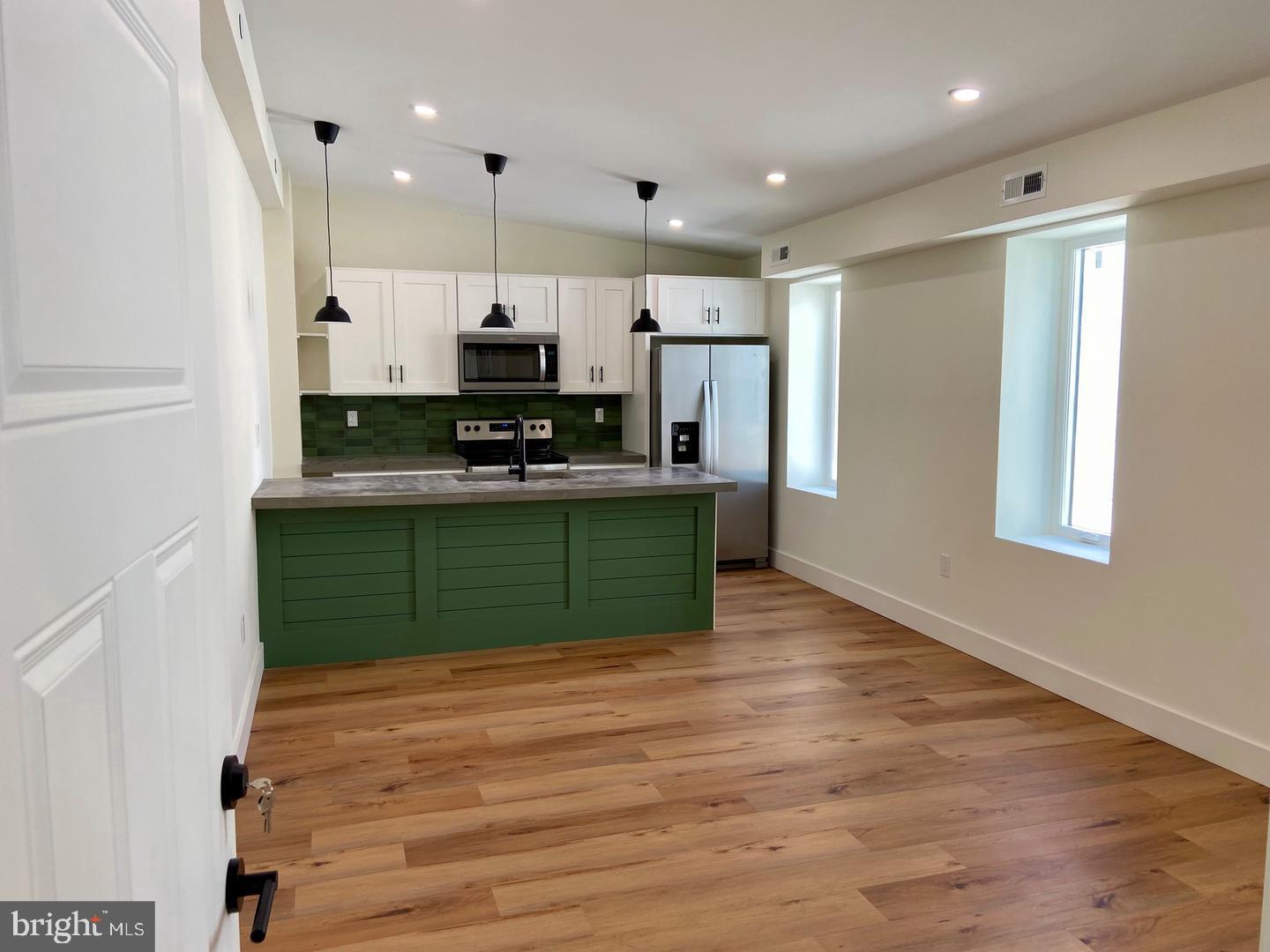 POWELTON VILLAGE - Residential Lease