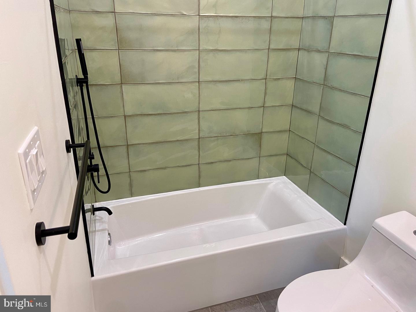 POWELTON VILLAGE - Residential Lease