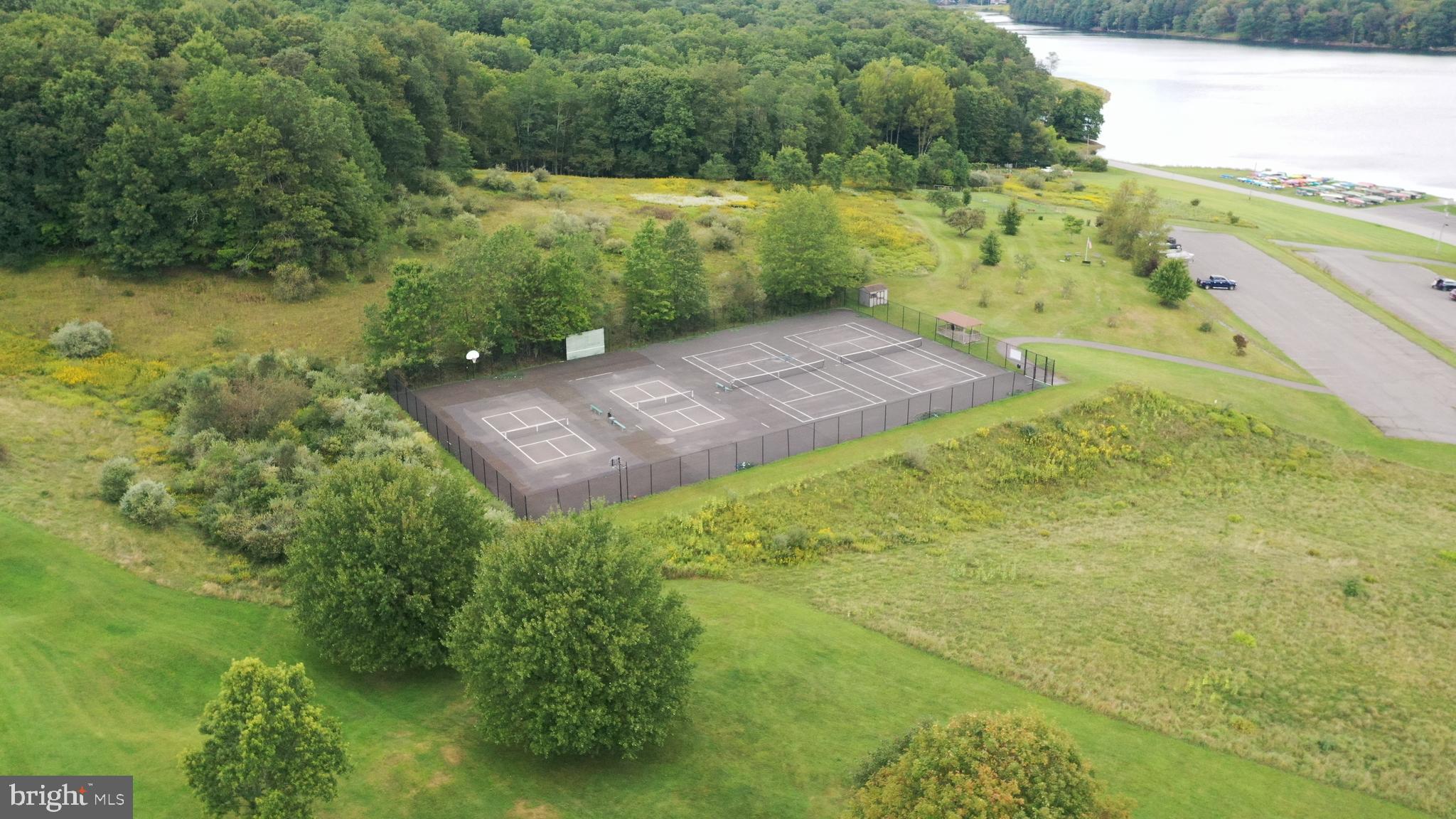 ALPINE LAKE RESORT - Residential