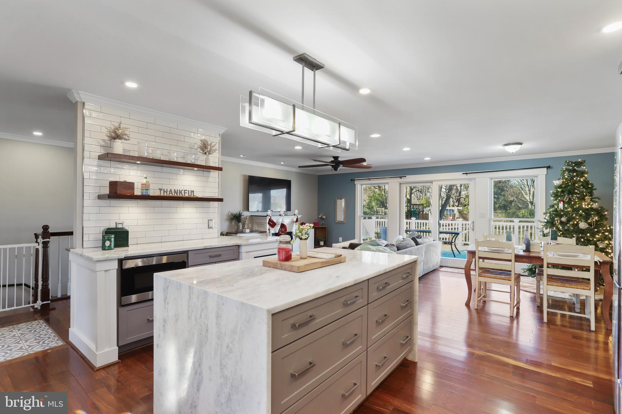 MEADOWBROOK ESTATES - Residential