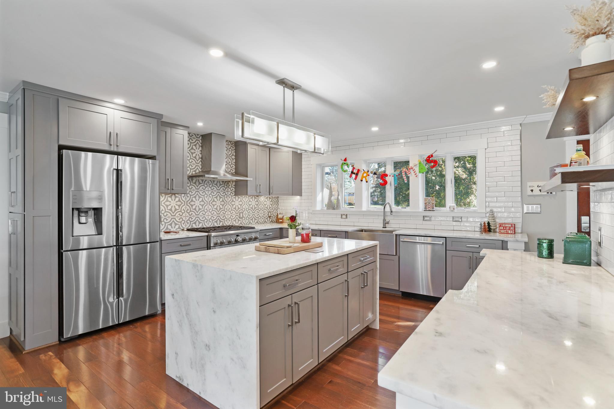 MEADOWBROOK ESTATES - Residential