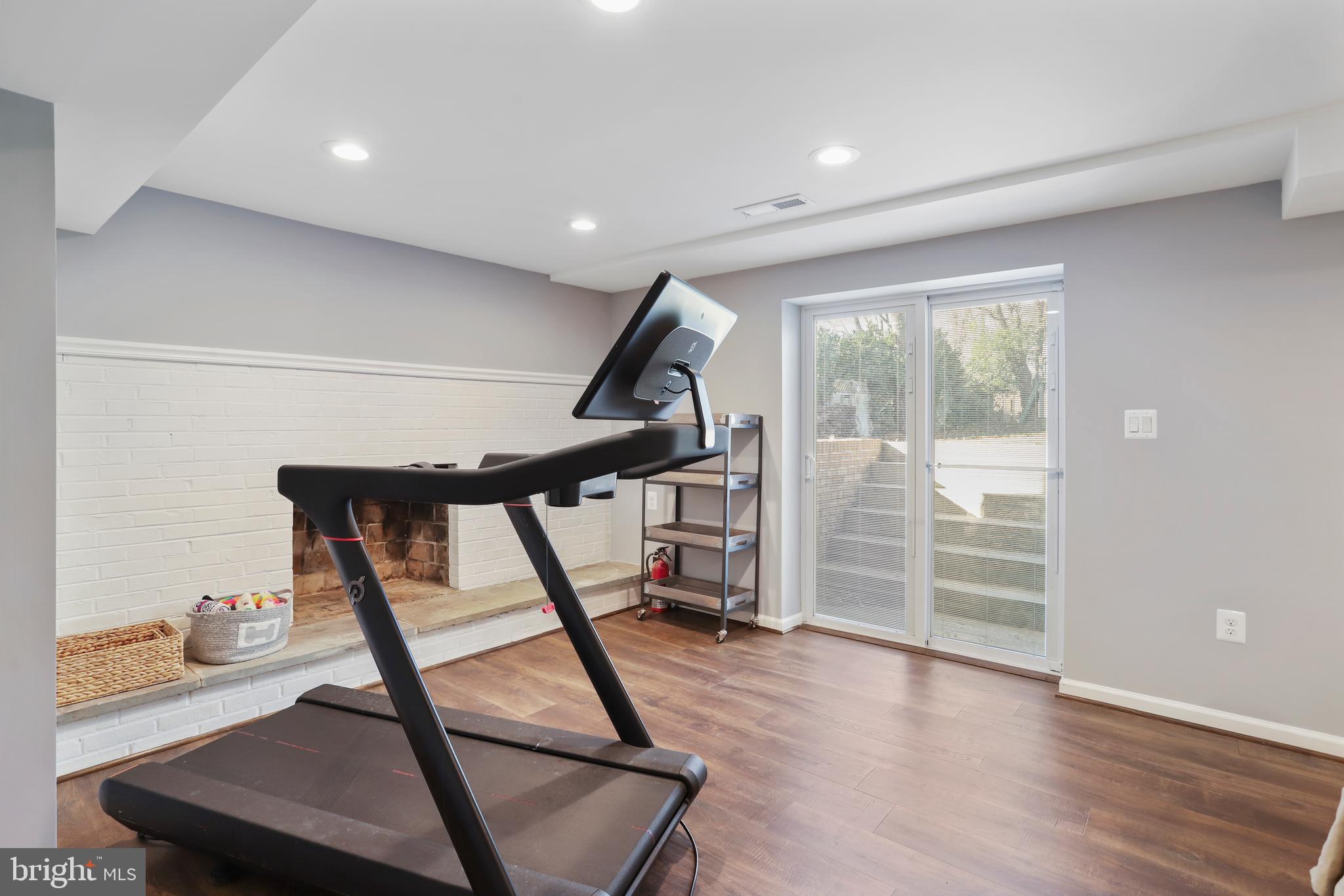 MEADOWBROOK ESTATES - Residential