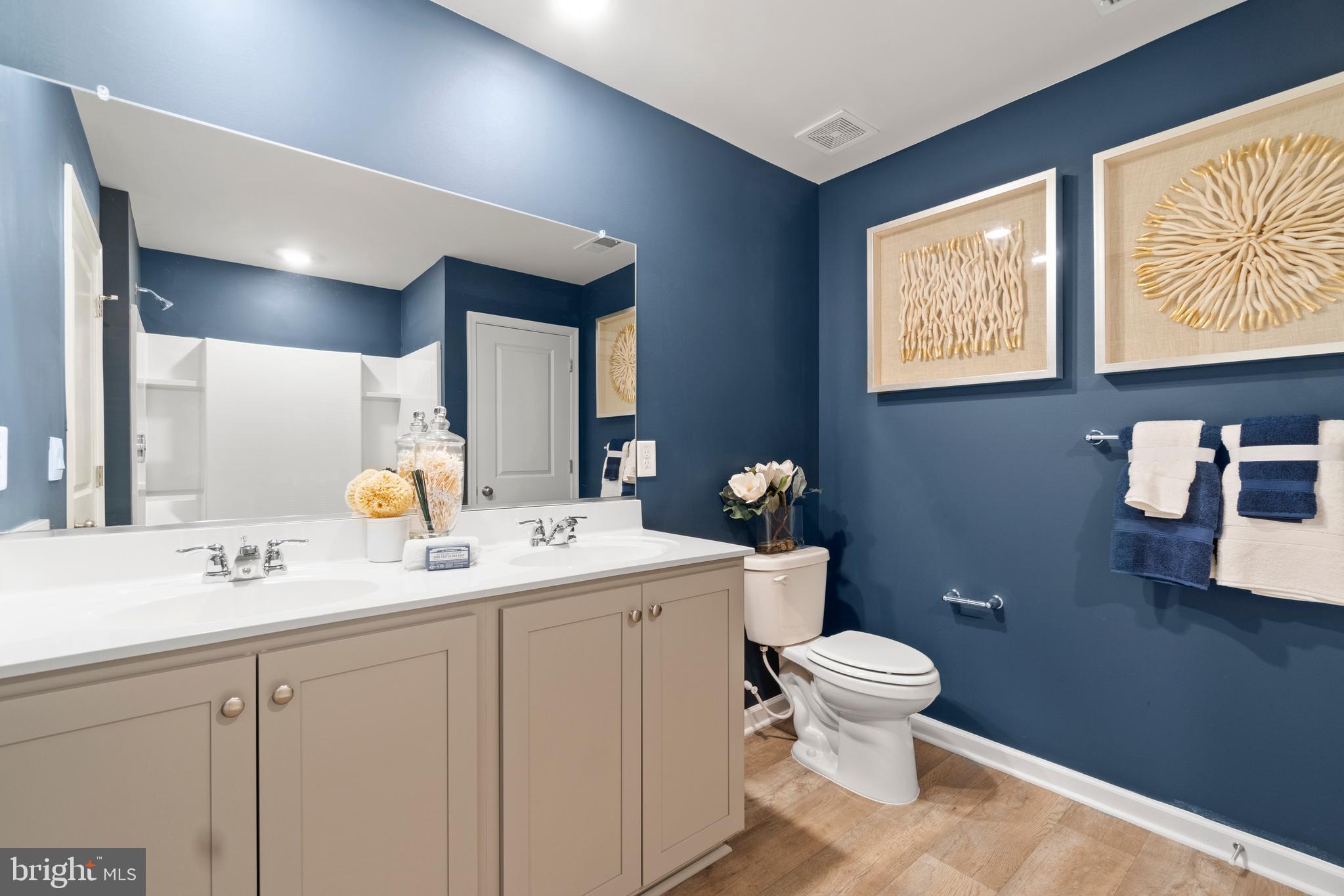 COYOTE RUN - Residential