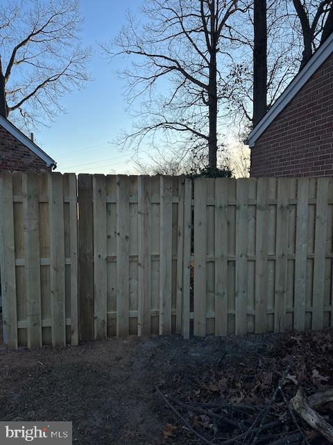 HOLMES RUN VILLAGE - Residential