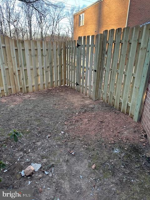 HOLMES RUN VILLAGE - Residential