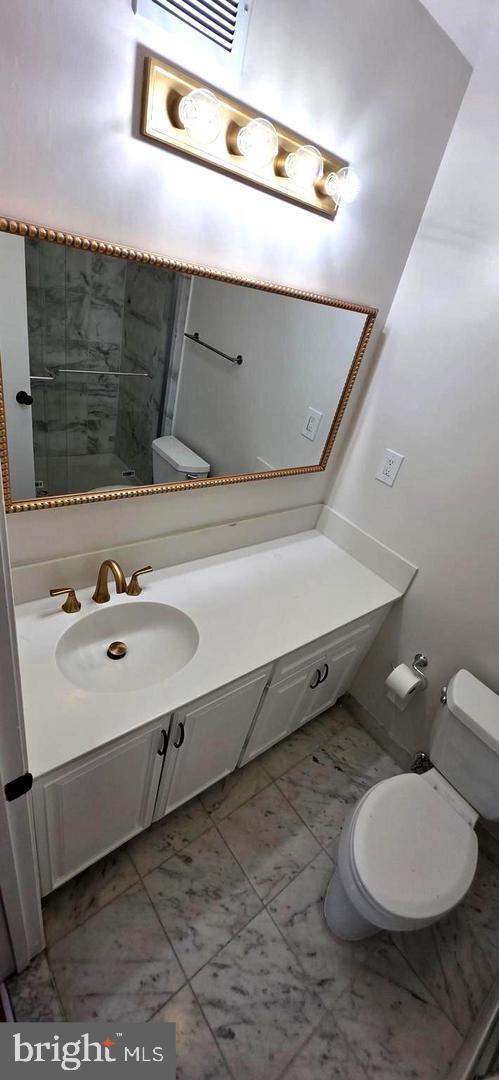 HOLMES RUN VILLAGE - Residential