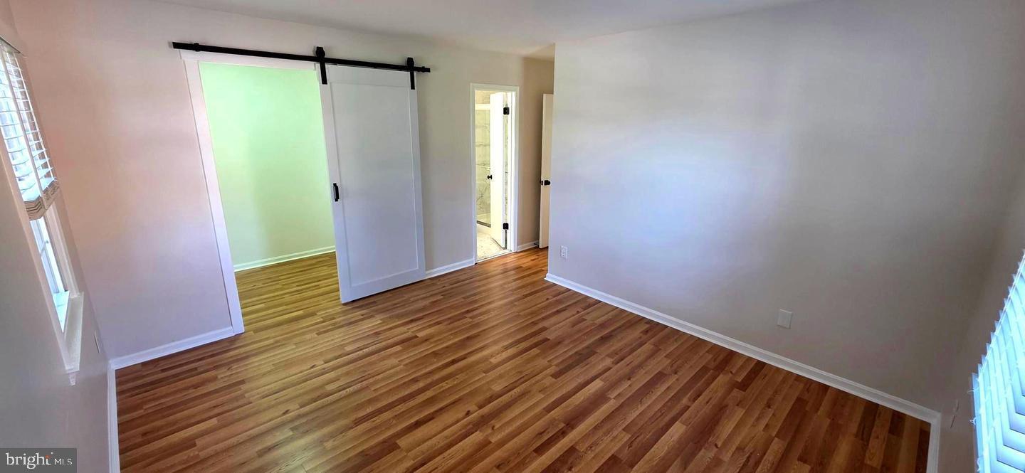 HOLMES RUN VILLAGE - Residential