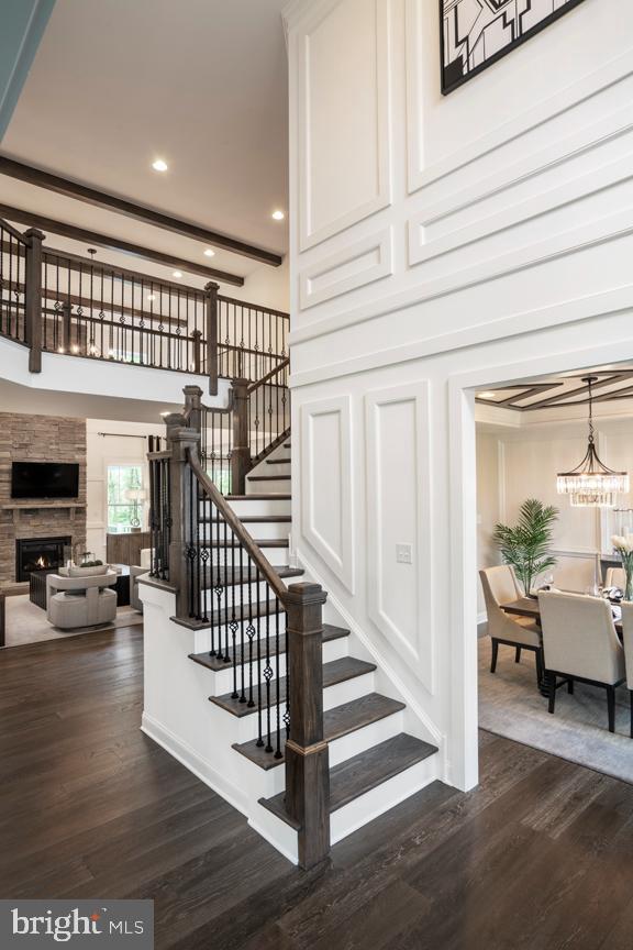 MAPLE RIDGE ESTATES - Residential