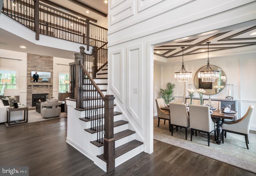 MAPLE RIDGE ESTATES - Residential