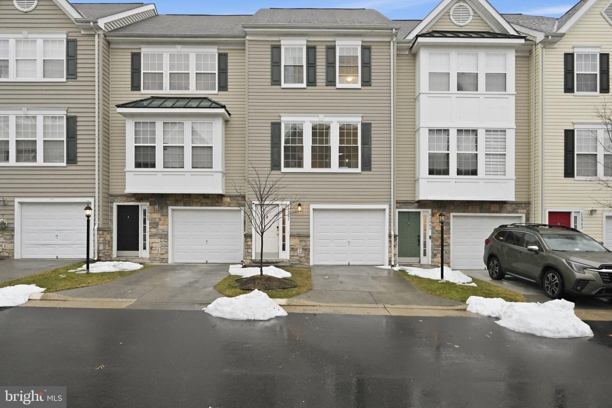 PARKSIDE AT DULLES - Residential