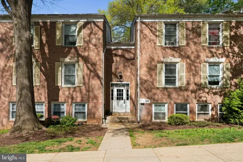 848 Quince Orchard Boulevard Unit P1, Gaithersburg, MD MLS: MDMC2177874