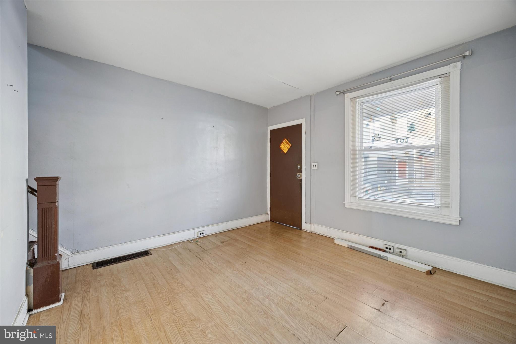 ELMWOOD PARK - Residential