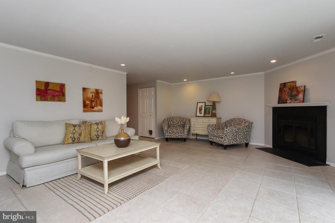 RAVENVIEW - Residential