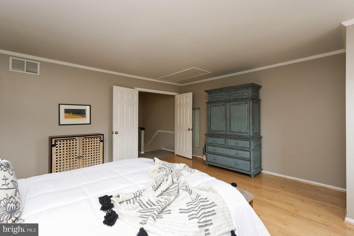 RAVENVIEW - Residential