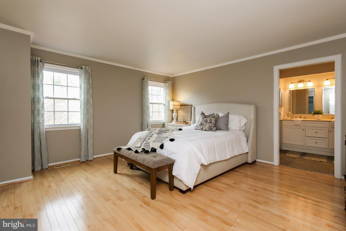 RAVENVIEW - Residential