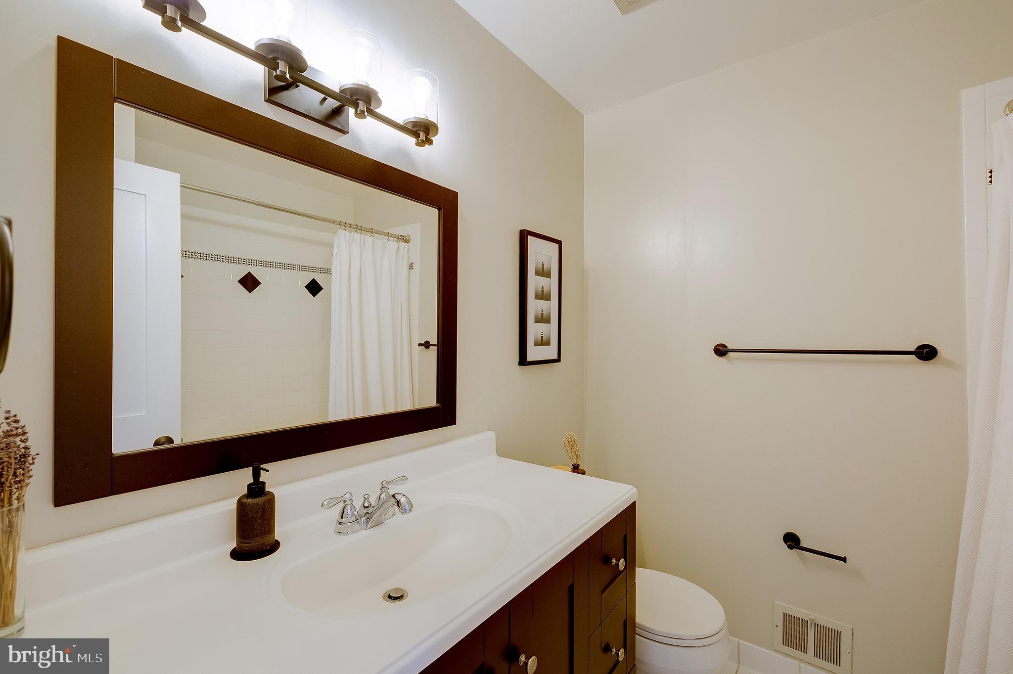 POTOMAC WOODS - Residential