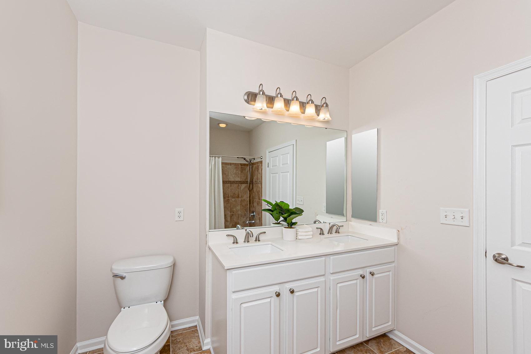 WYNDHOLME WOODS - Residential