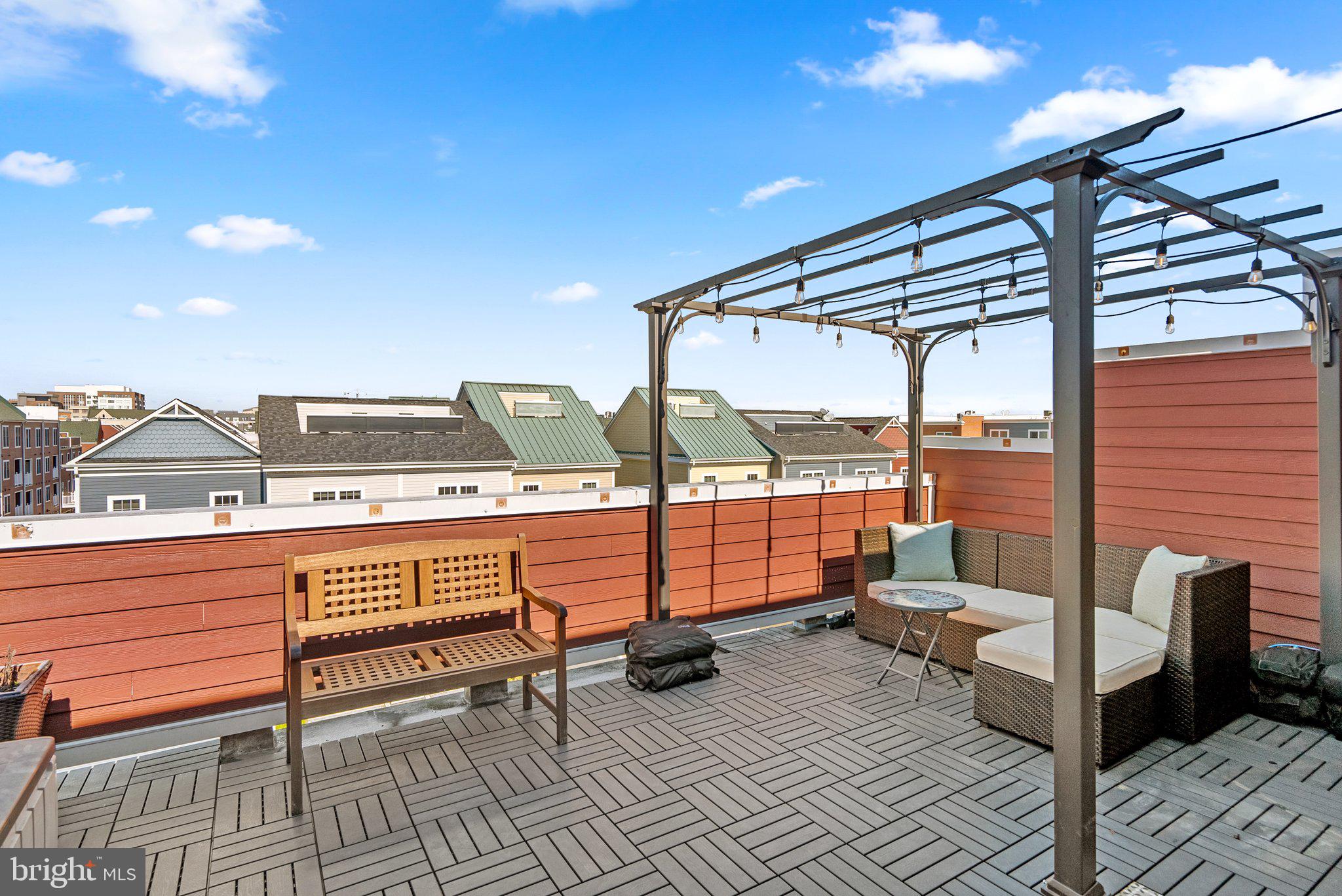 POTOMAC YARD - Residential Lease