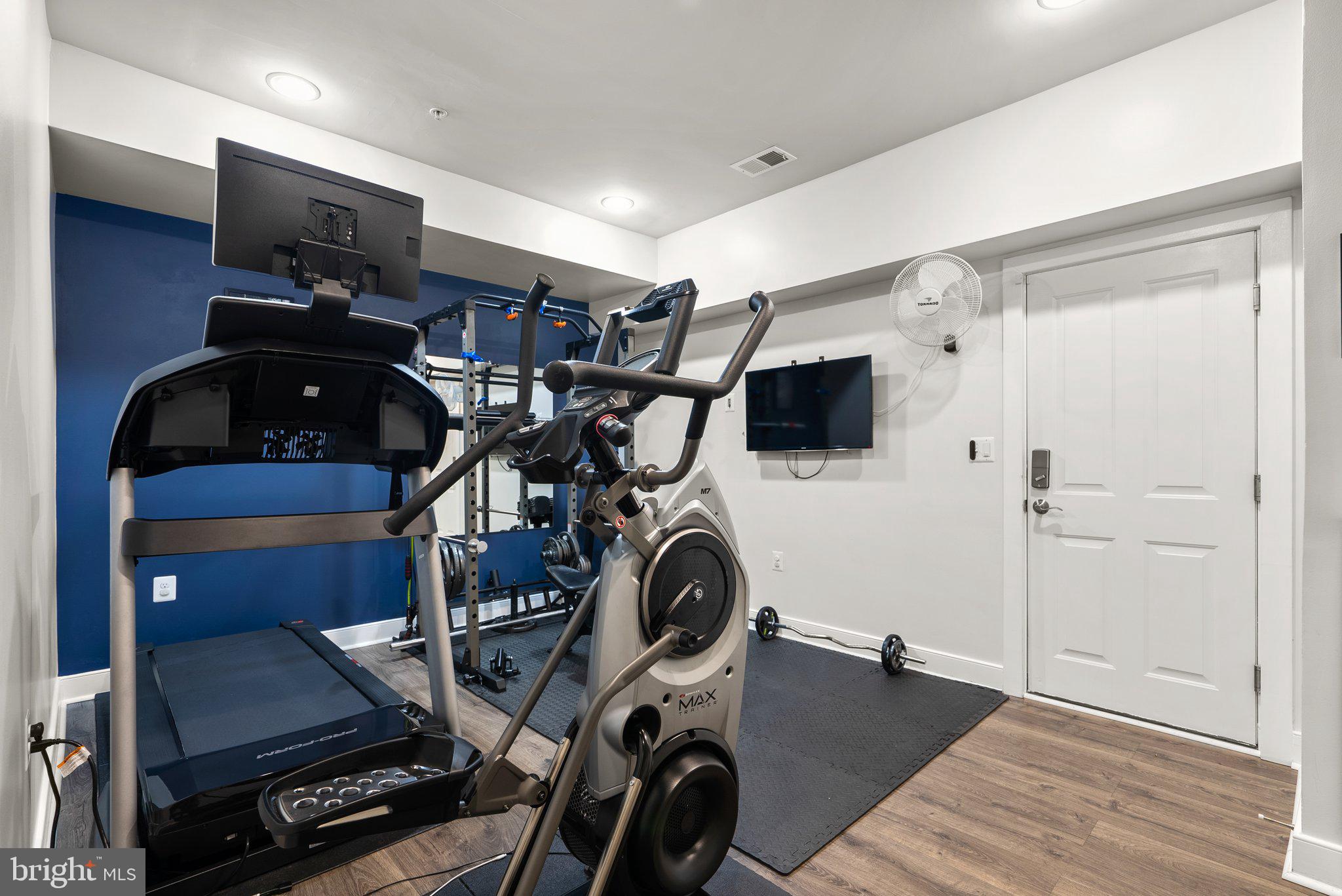 POTOMAC YARD - Residential Lease