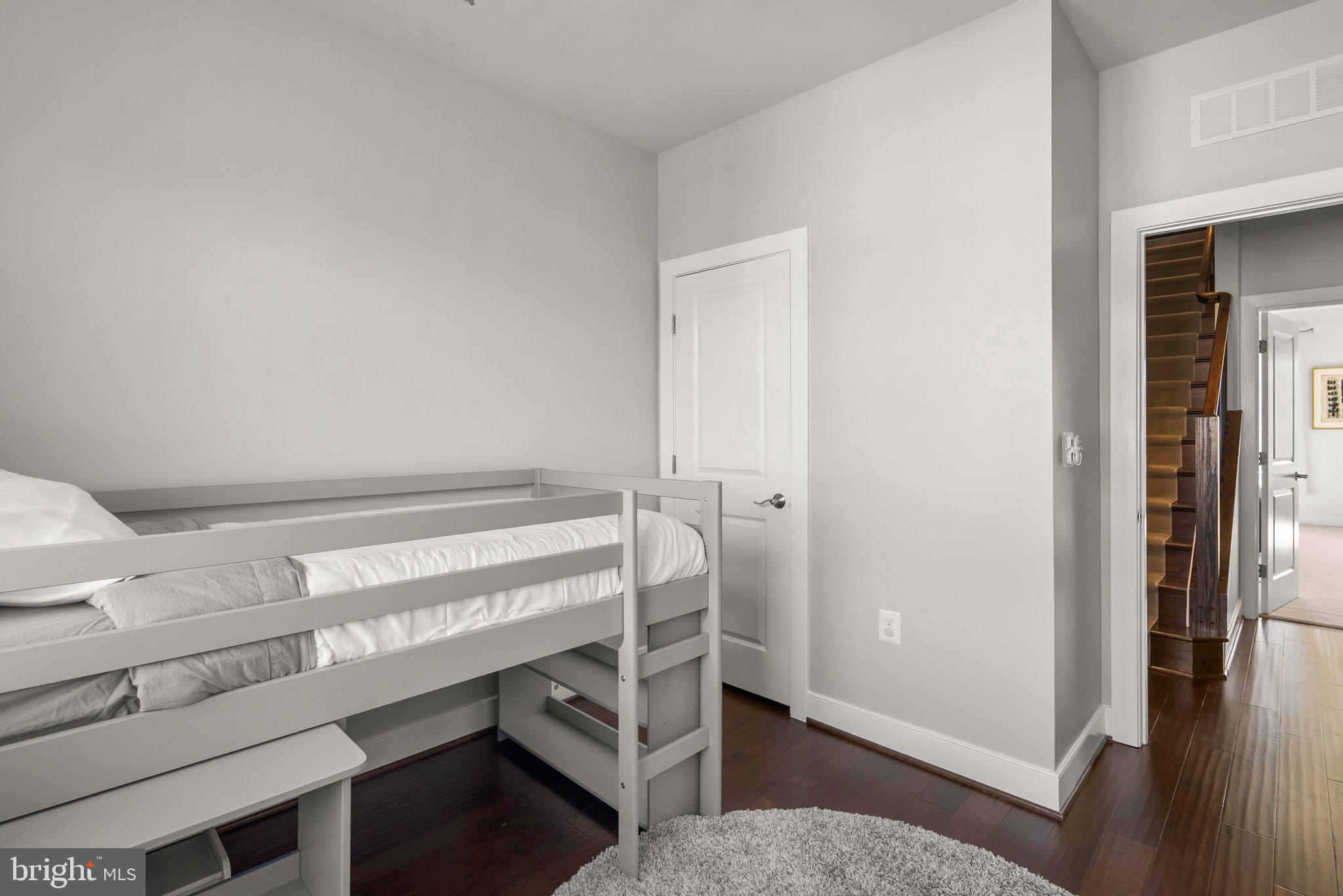 POTOMAC YARD - Residential Lease