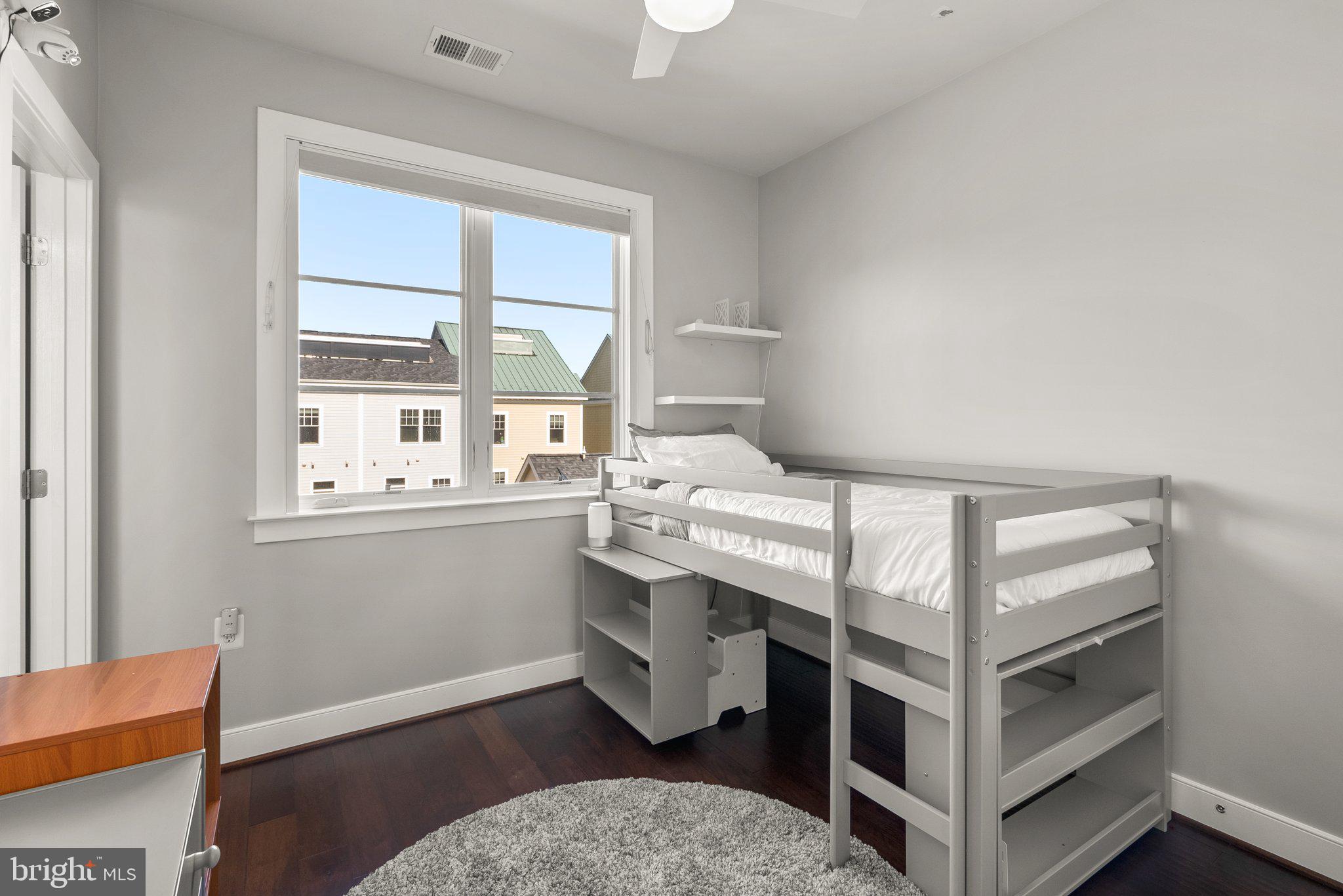 POTOMAC YARD - Residential Lease