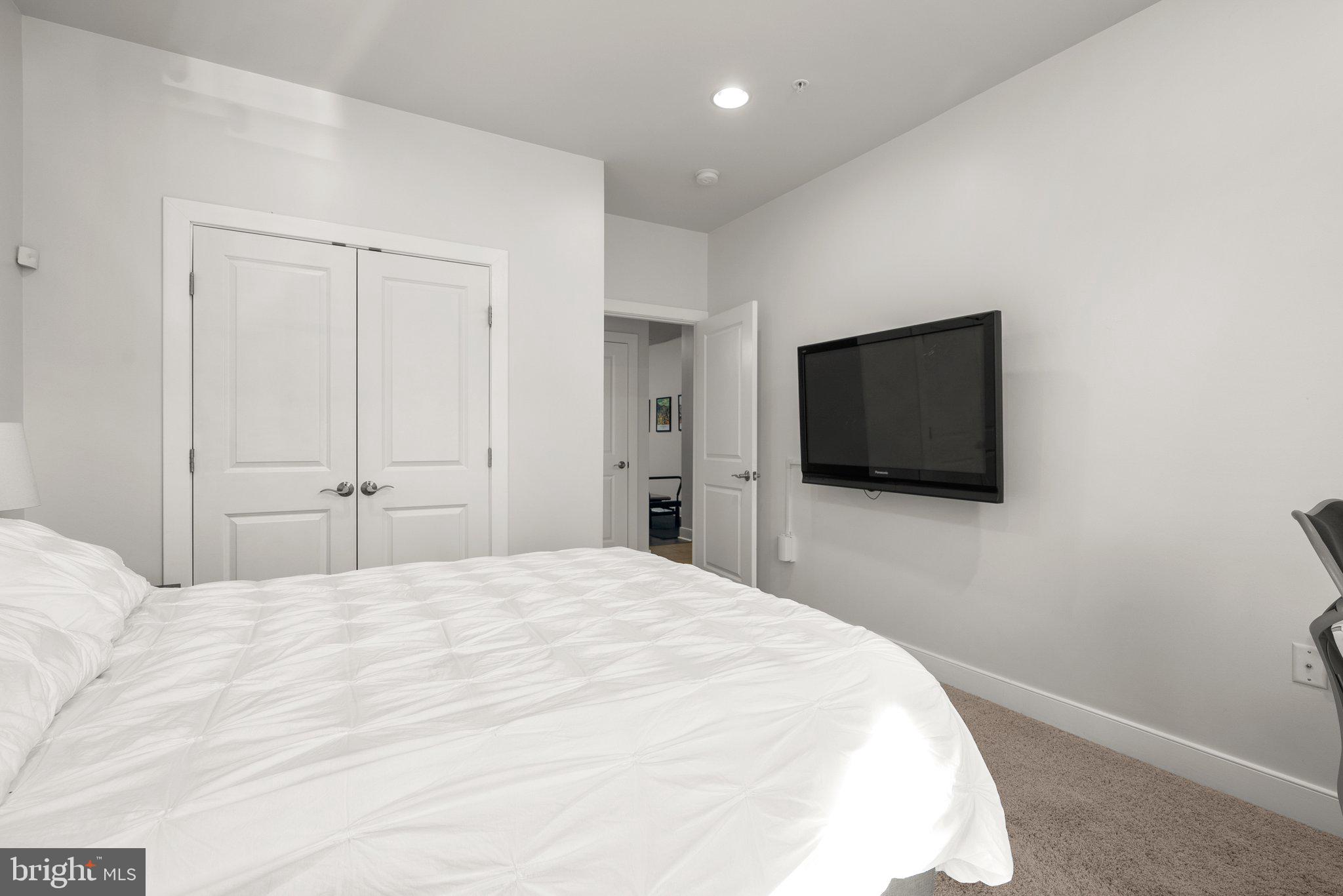 POTOMAC YARD - Residential Lease