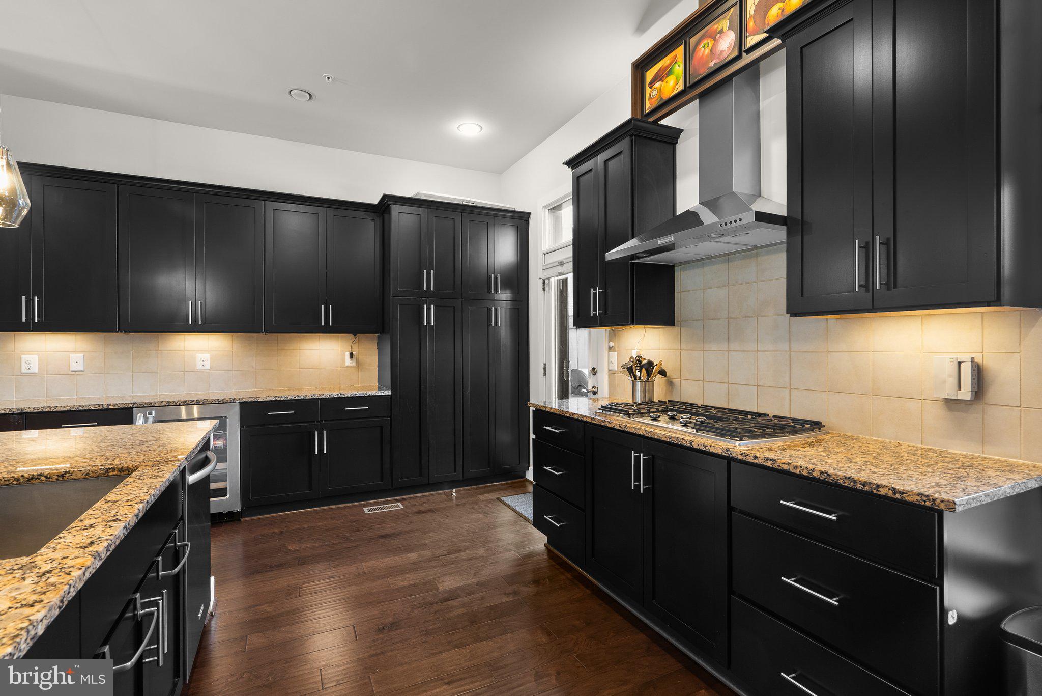 POTOMAC YARD - Residential Lease