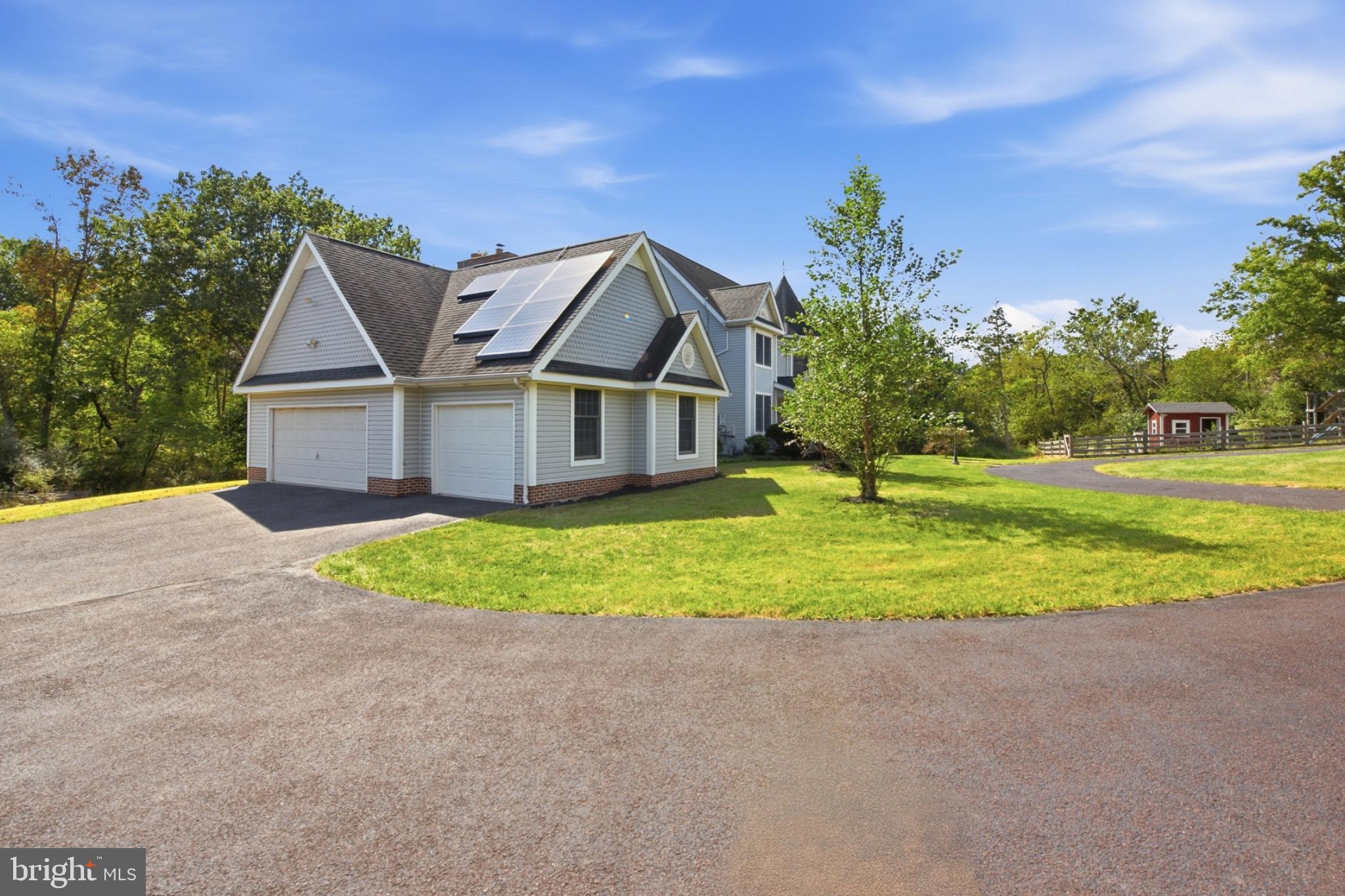 880 CRESSMAN ROAD