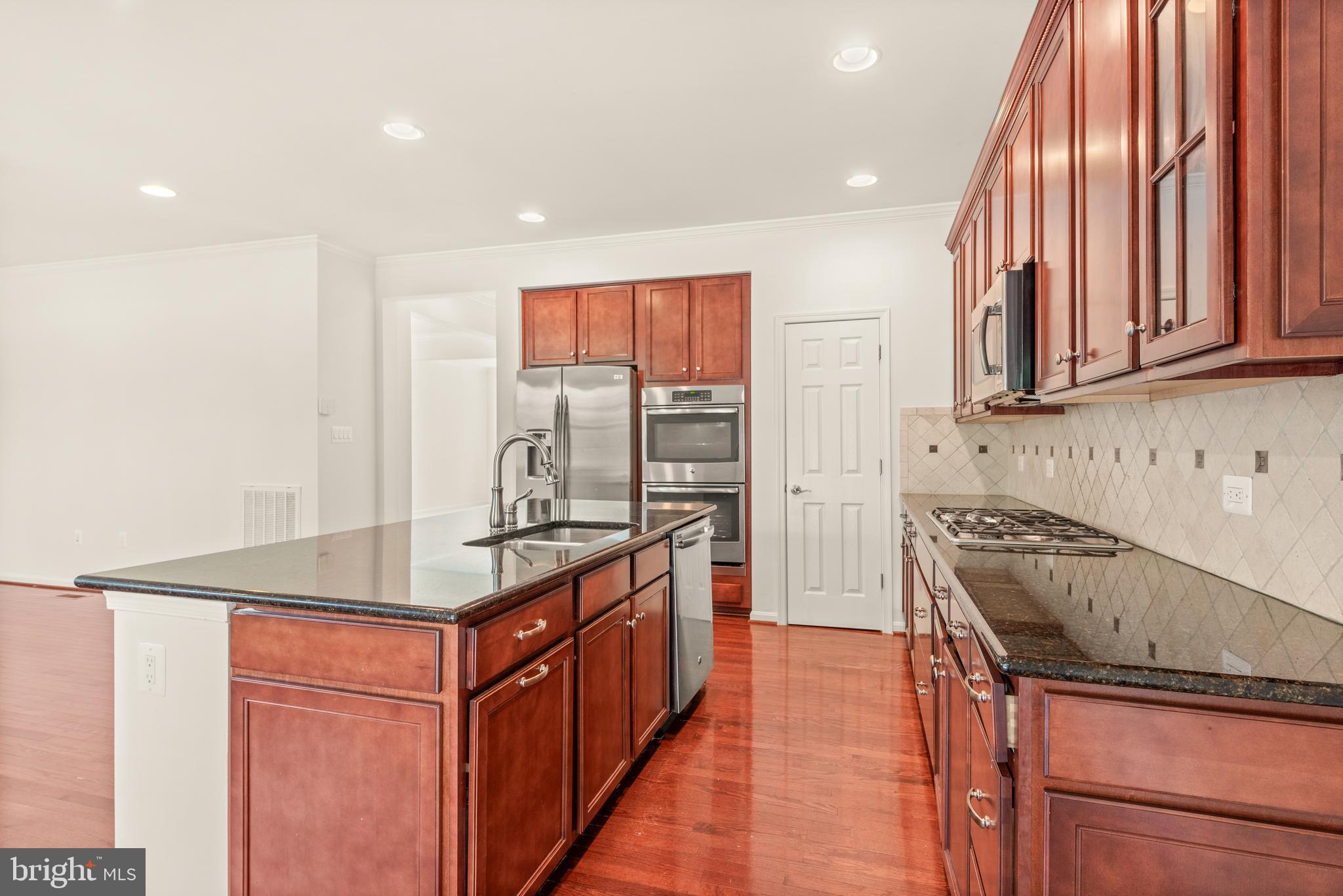 HASTINGS MARKETPLACE - Residential