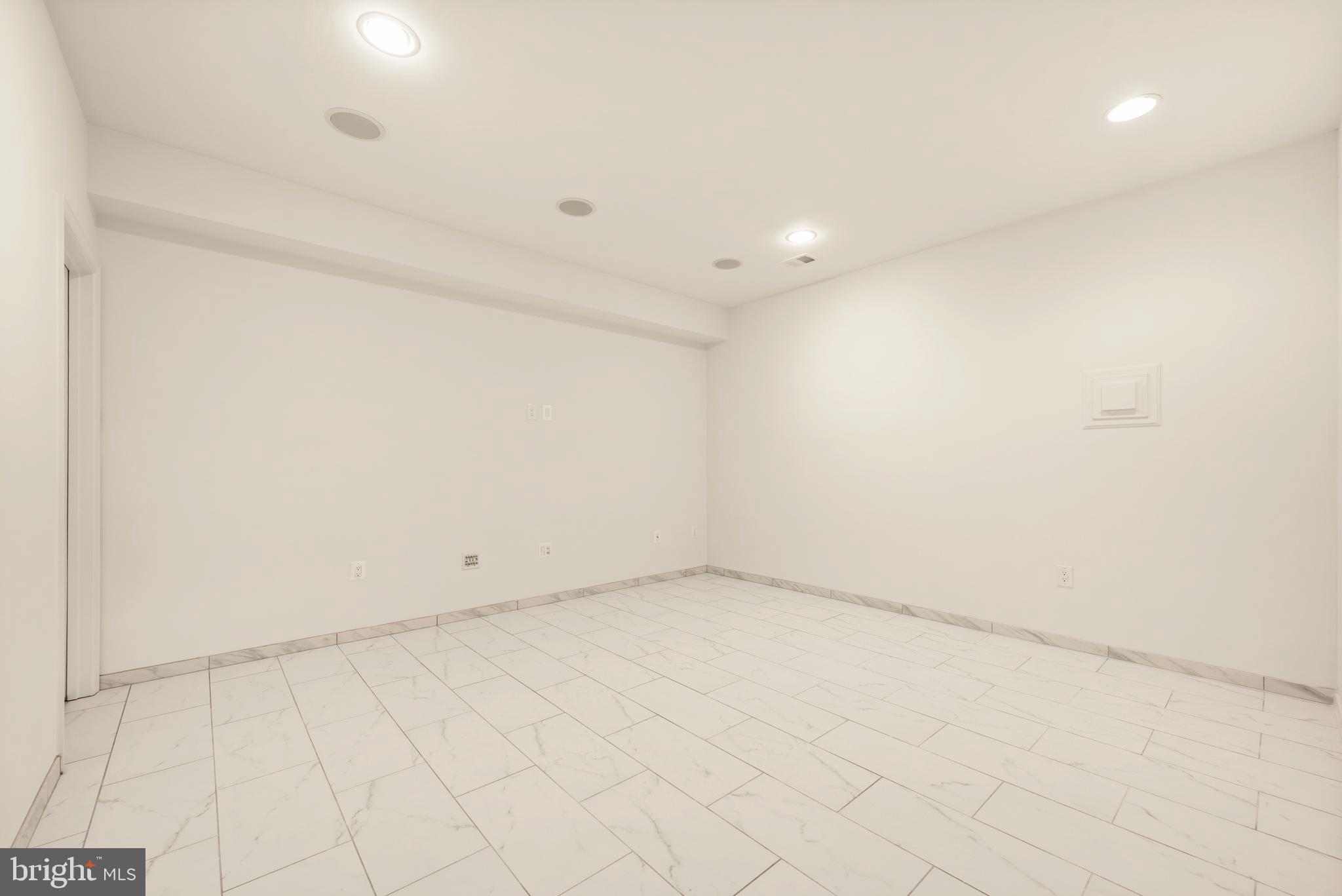 HASTINGS MARKETPLACE - Residential